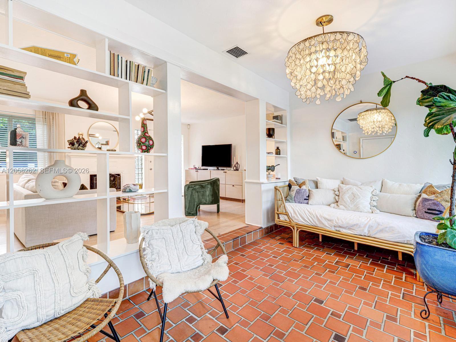 Image 3: Florida Room