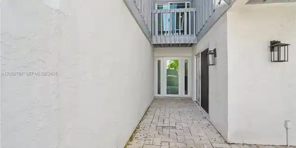 Image 3: Front pathway