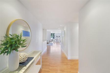 141 Crandon Blvd