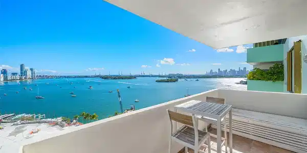 5 Island Ave