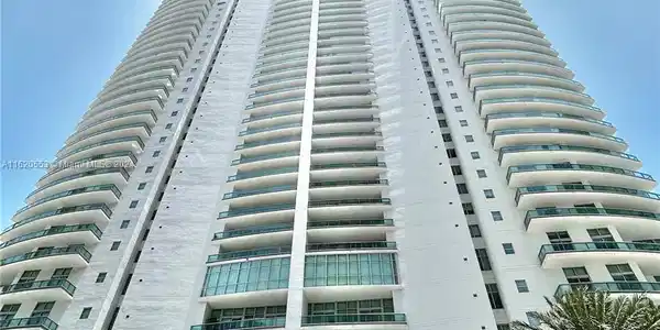 1331 Brickell Bay Dr