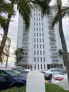 5313 SE Collins Ave