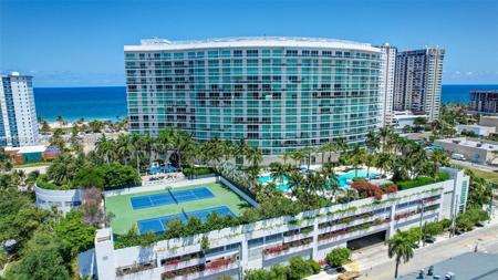 1 N Ocean Blvd