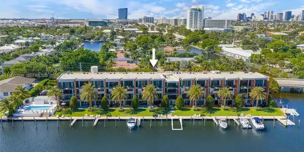 1800 S Ocean Dr