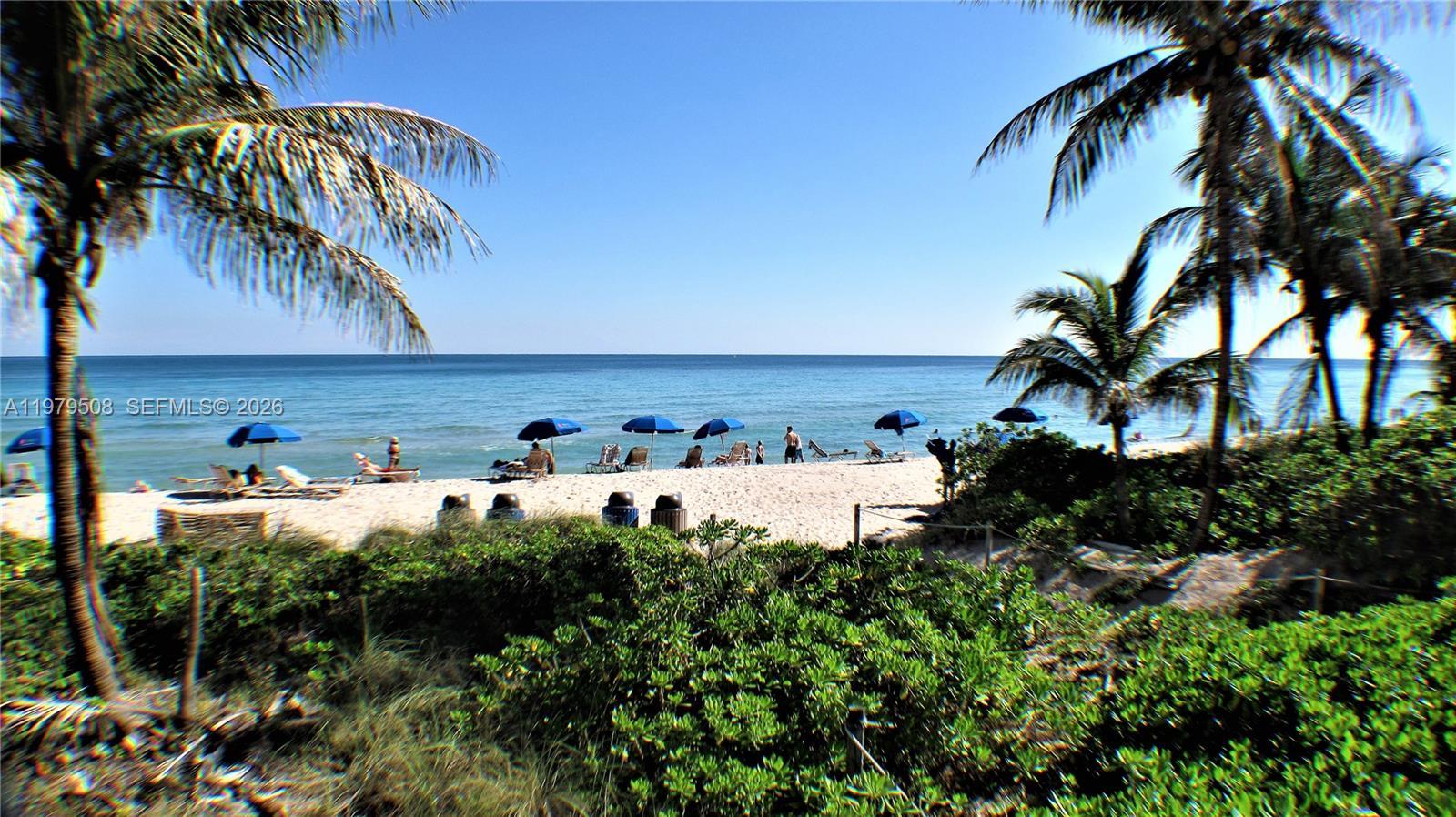 Image 2: ACROSS STREET TO THE BEACH WOW