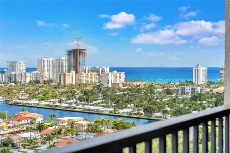 3200 Port Royale Dr N
