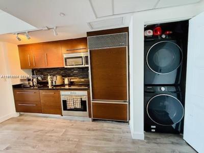 475 Brickell Ave