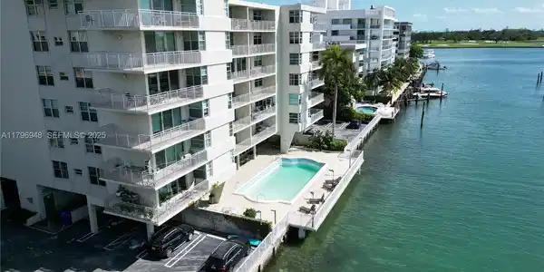 9500 W Bay Harbor Dr