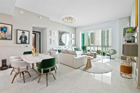 900 Brickell Key Blvd