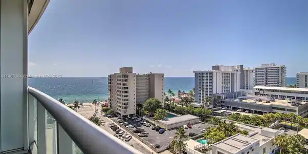 3101 Bayshore Dr