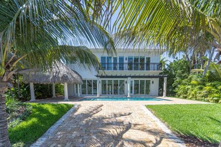 425 N Shore Dr