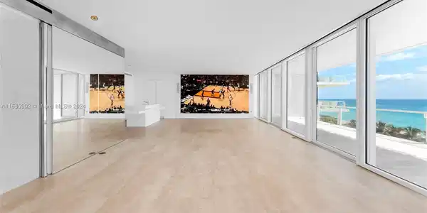 9111 Collins Ave