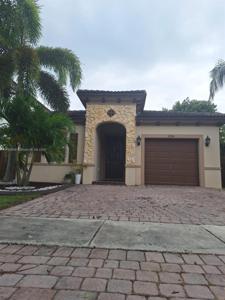 2364 NE 4th St