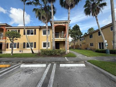 935 NE 33rd Terr