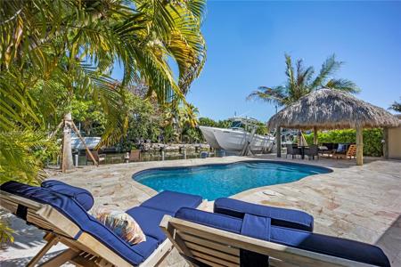 1700 Yellowtail Dr