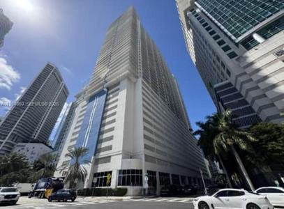 1200 Brickell Bay Dr
