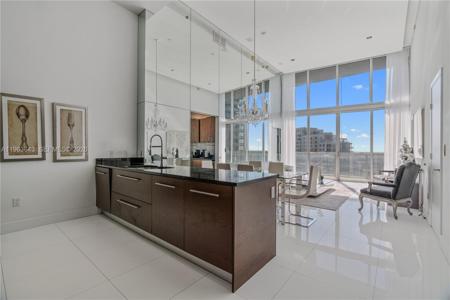 465 Brickell Ave
