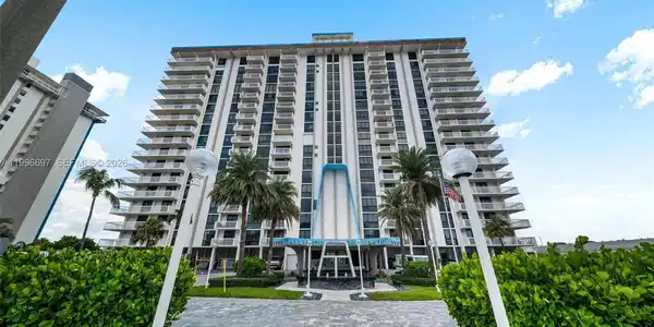 1500 S Ocean Dr