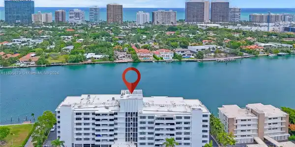 10101 E Bay Harbor Dr