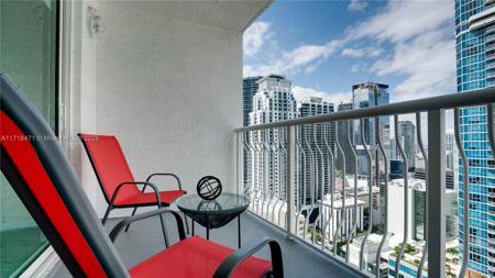 1200 Brickell Bay Dr