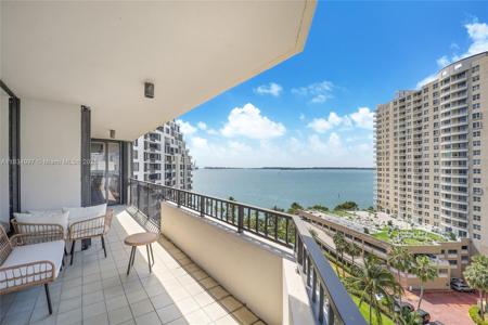 520 Brickell Key Dr