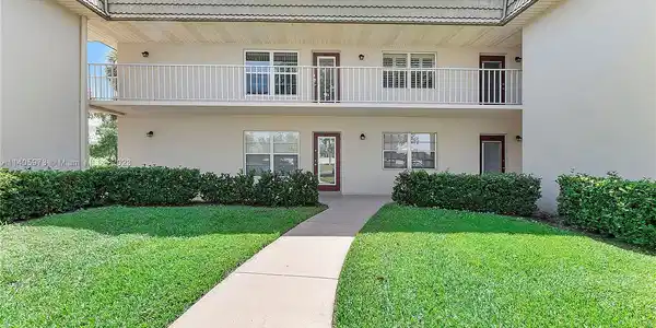42 Vista Gardens Trl Unit 202