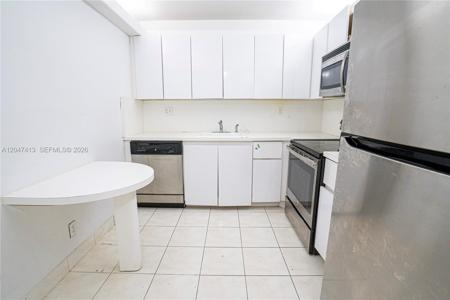 600 Three Islands Blvd