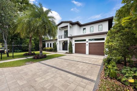 7841 SW 54th Ct