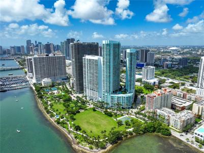 1900 N Bayshore Dr