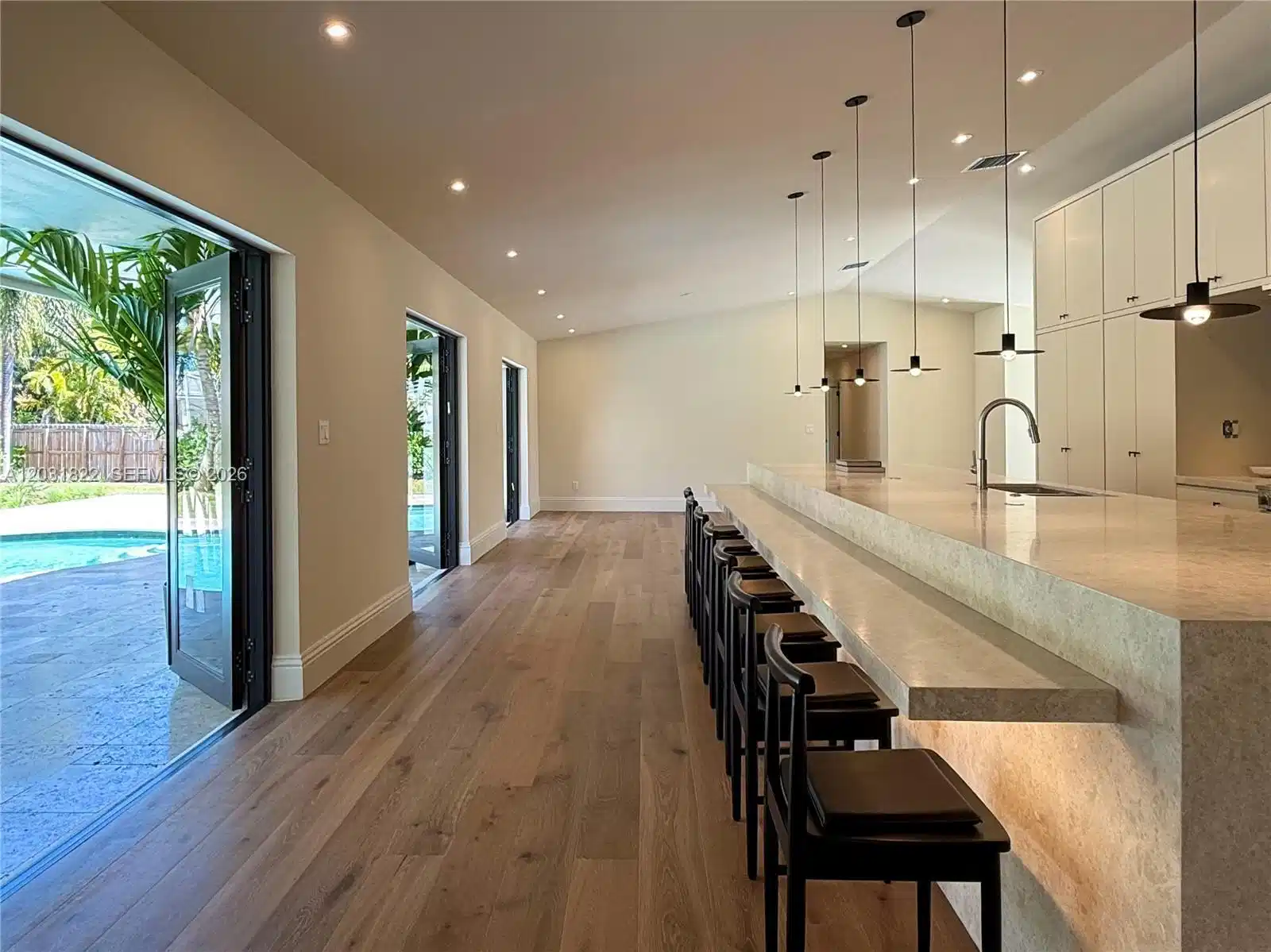 Image 1: KITCHEN ISLAND