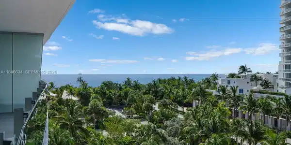 1 Collins Ave