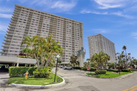 300 Bayview Dr