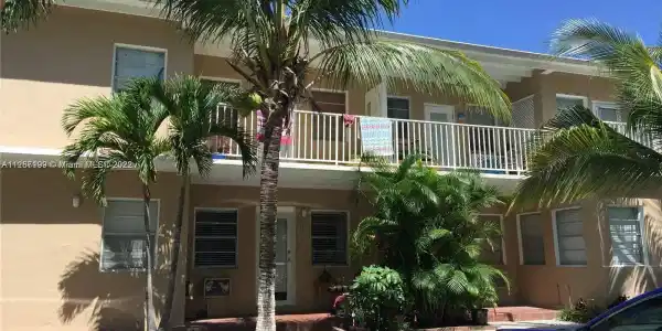 7909 East Dr Unit 105