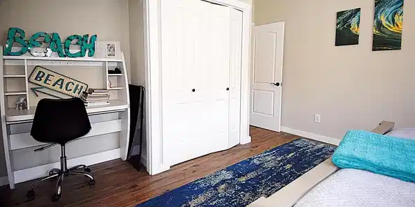 Image 2: 1st Bedroom 3
