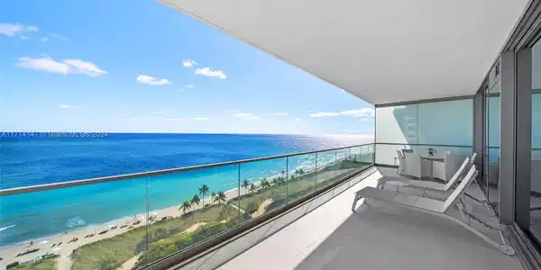 10203 Collins Ave