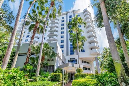 1621 Bay Rd