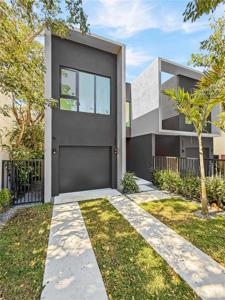 3086 Indiana St
