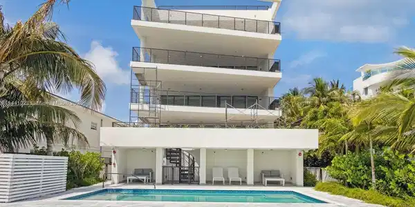 1930 Bay Drive