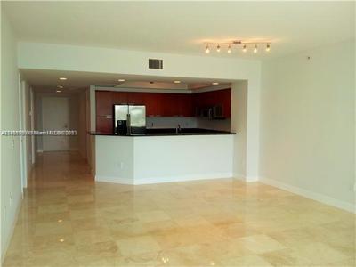 15051 Royal Oaks Ln