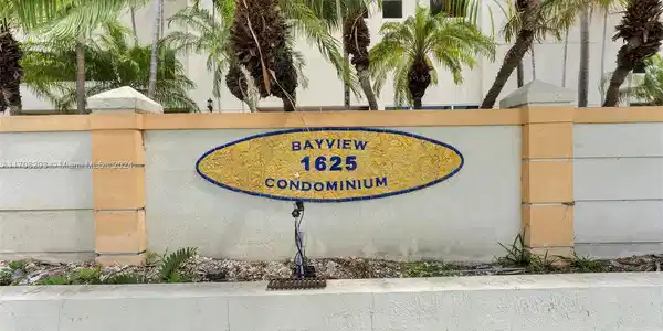 1625 Kennedy Cswy