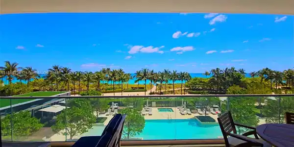 10203 Collins Ave