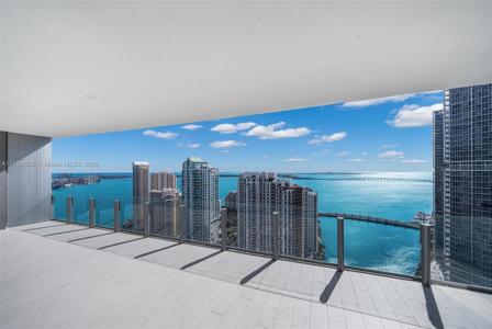300 Biscayne Blvd Way