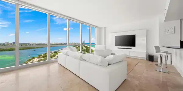 10295 Collins Ave