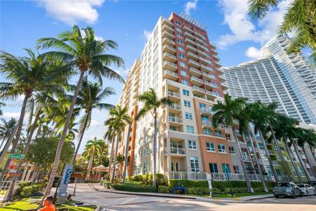 2000 N Bayshore Dr