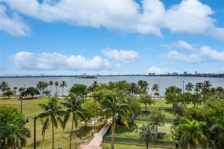 1800 N Bayshore Dr