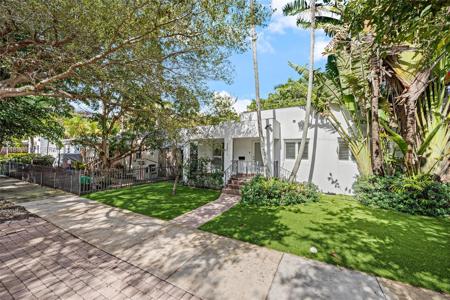 2511 Tequesta Ln