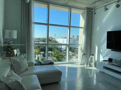 2001 Biscayne Blvd