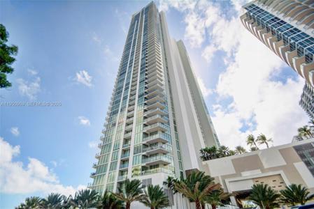 2900 NE 7th Ave