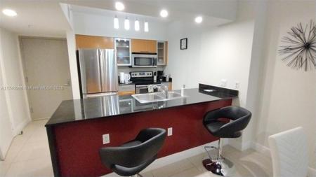 1750 N Bayshore Dr