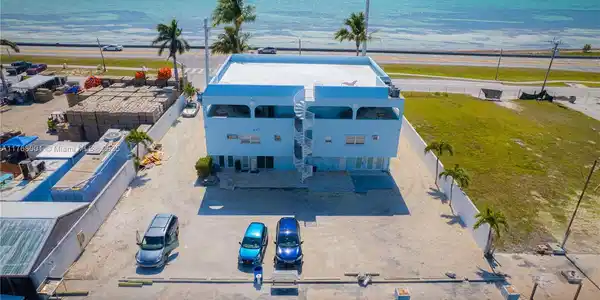 74560 Overseas Hwy